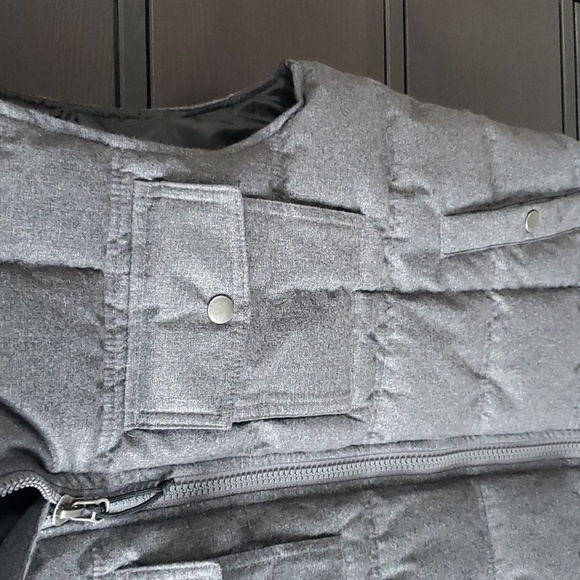 NWOT Mens Grey Vest - Picture 3 of 4